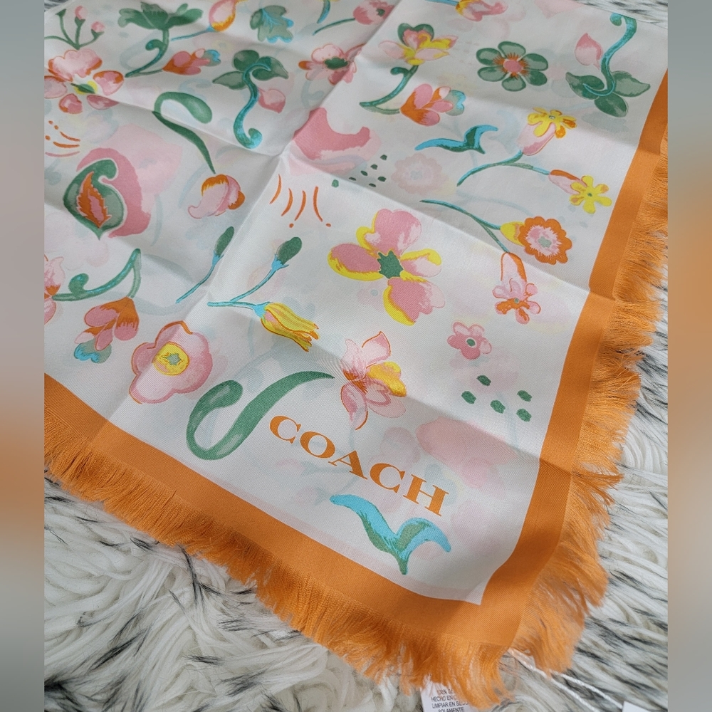 NWT COACH Dreamy Land Silk Square Scarf 35